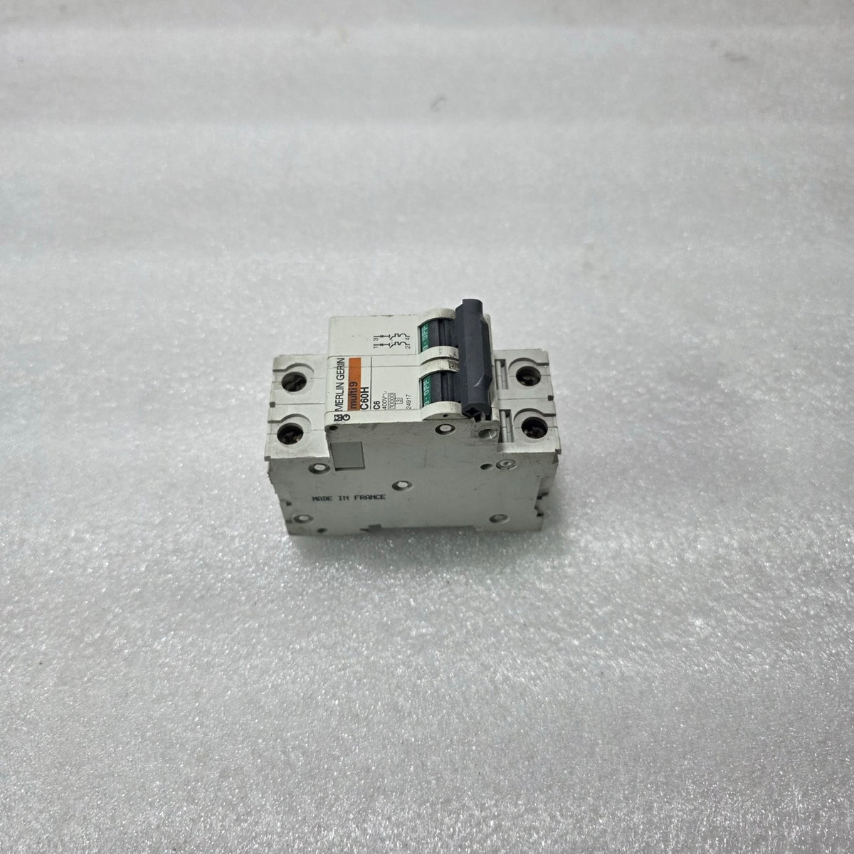 MERLIN GERIN MULTI 9 C60H C6 DOUBLE POLE MCB 6A 10KA CIRCUIT BREAKER