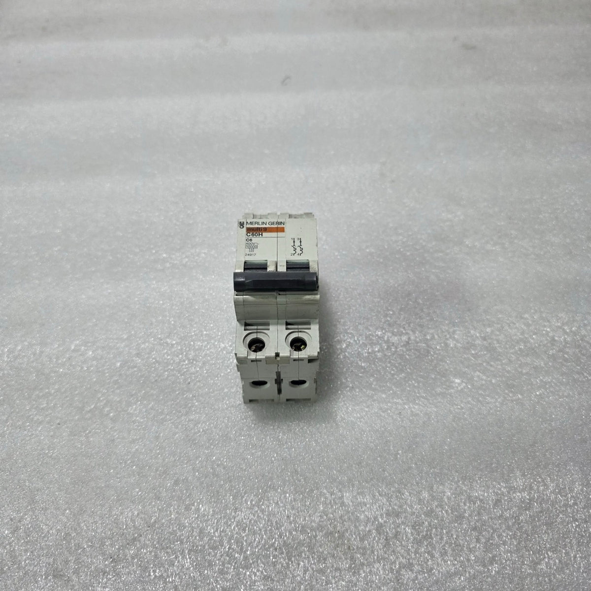 MERLIN GERIN MULTI 9 C60H C6 DOUBLE POLE MCB 6A 10KA CIRCUIT BREAKER