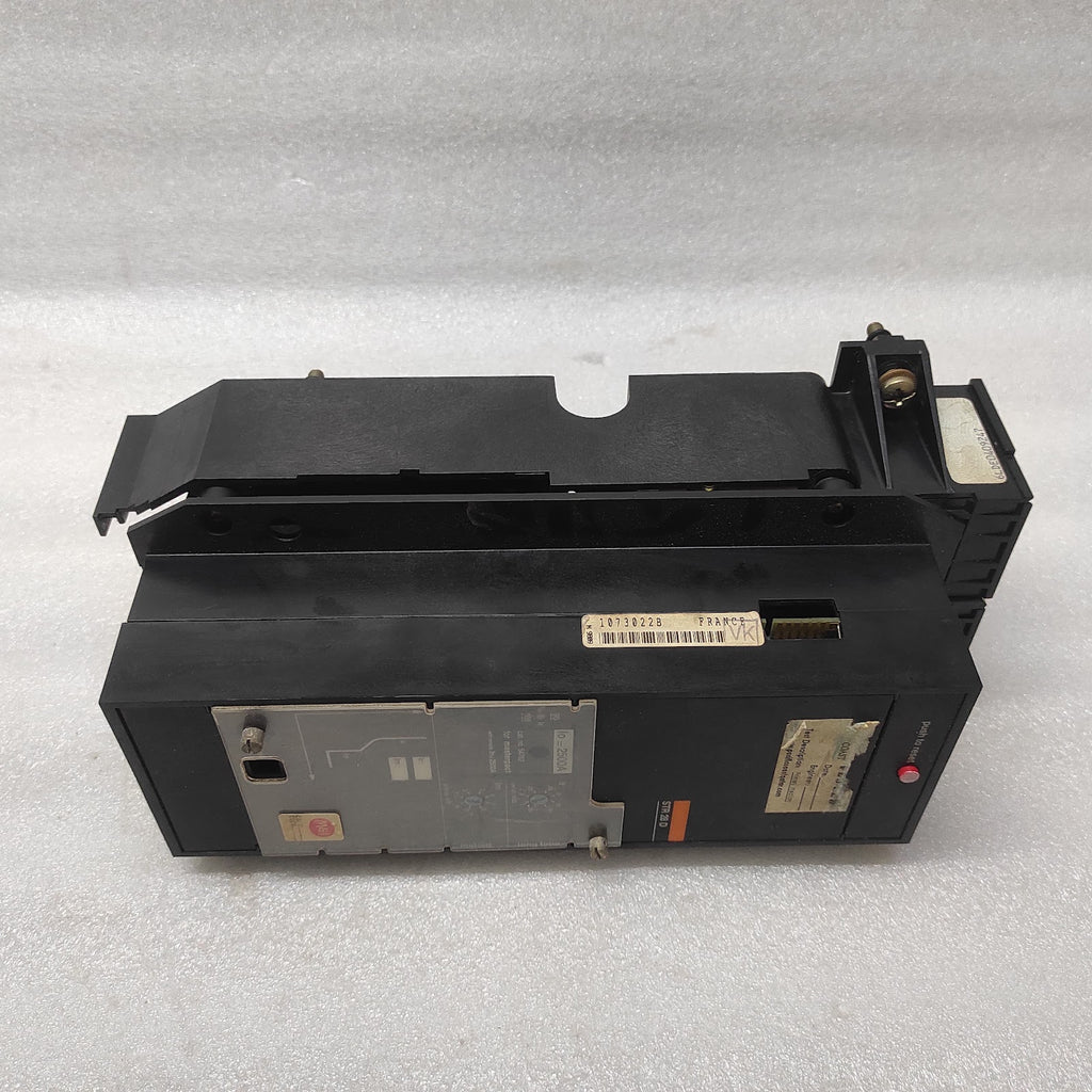 MERLIN GERIN STR28D MASTER PACT CIRCUIT BREAKER 54762 2500A