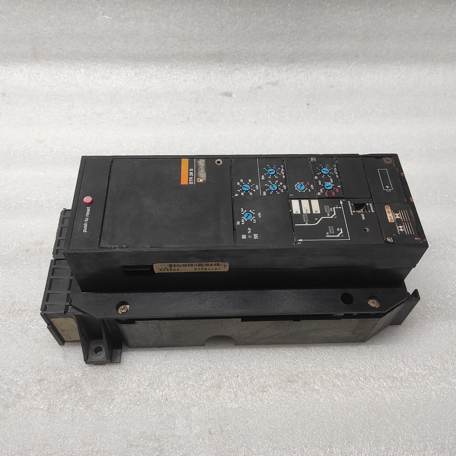MERLIN GERIN STR38S MASTERPACT CIRCUIT BREAKER 1200A