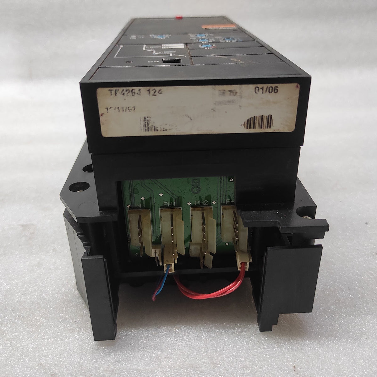 MERLIN GERIN STR38S MASTER PACT FOR CIRCUIT BREAKER 3200A