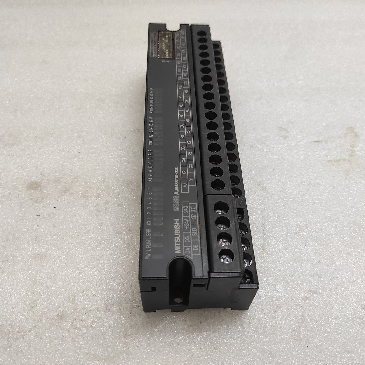 MITSUBISHI AJ65SBTB1-32D INPUT UNIT