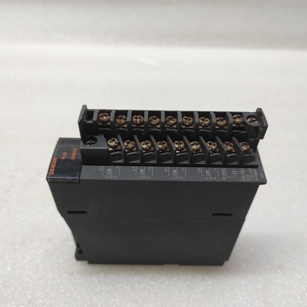 MITSUBISHI Q64DAN D/A CONVERTER UNIT
