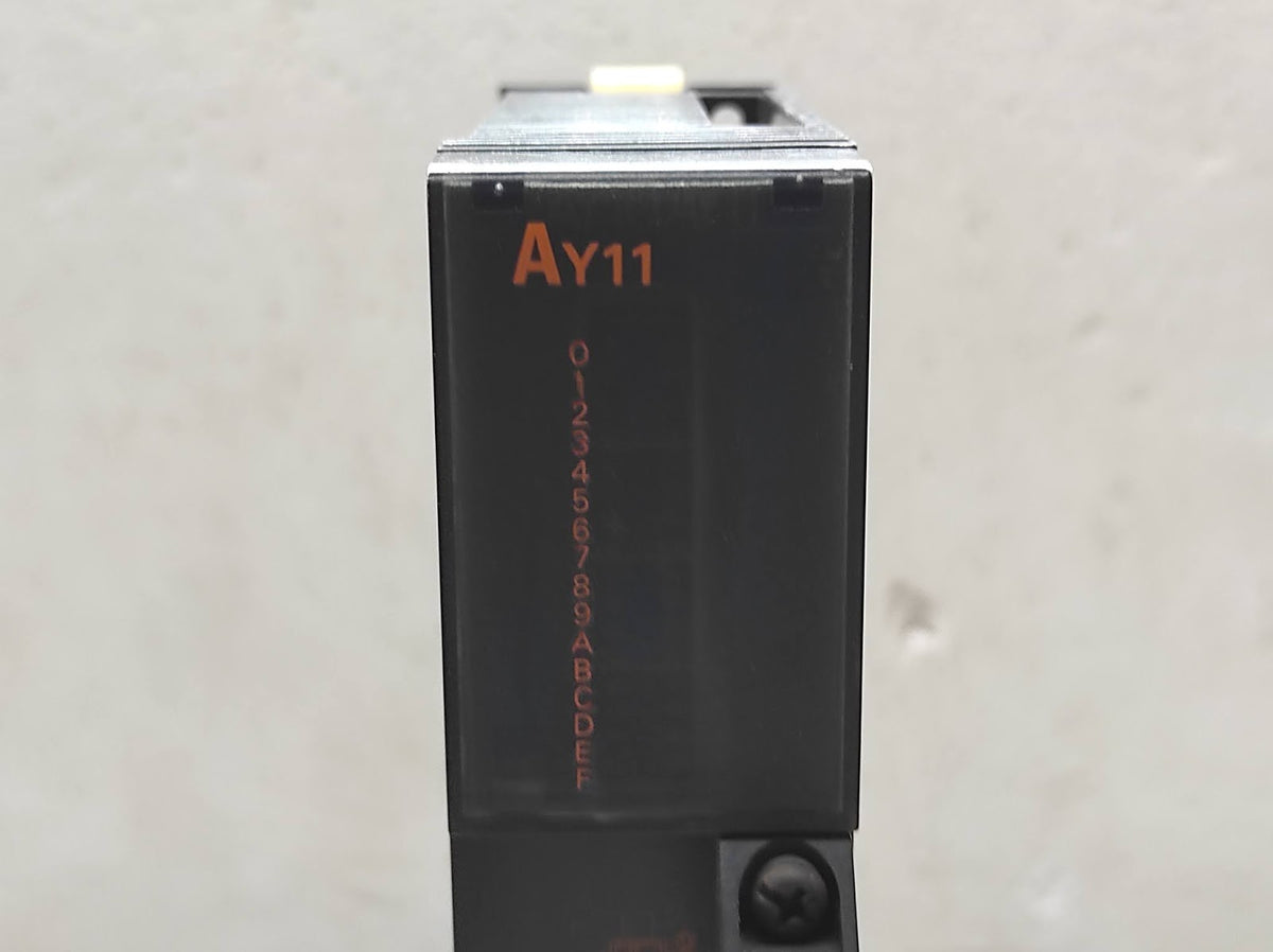 MITSUBISHI MELSEC AY11 PROGRAMMABLE CONTROLLER