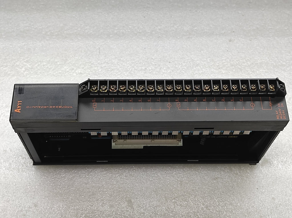 MITSUBISHI MELSEC AY11 PROGRAMMABLE CONTROLLER