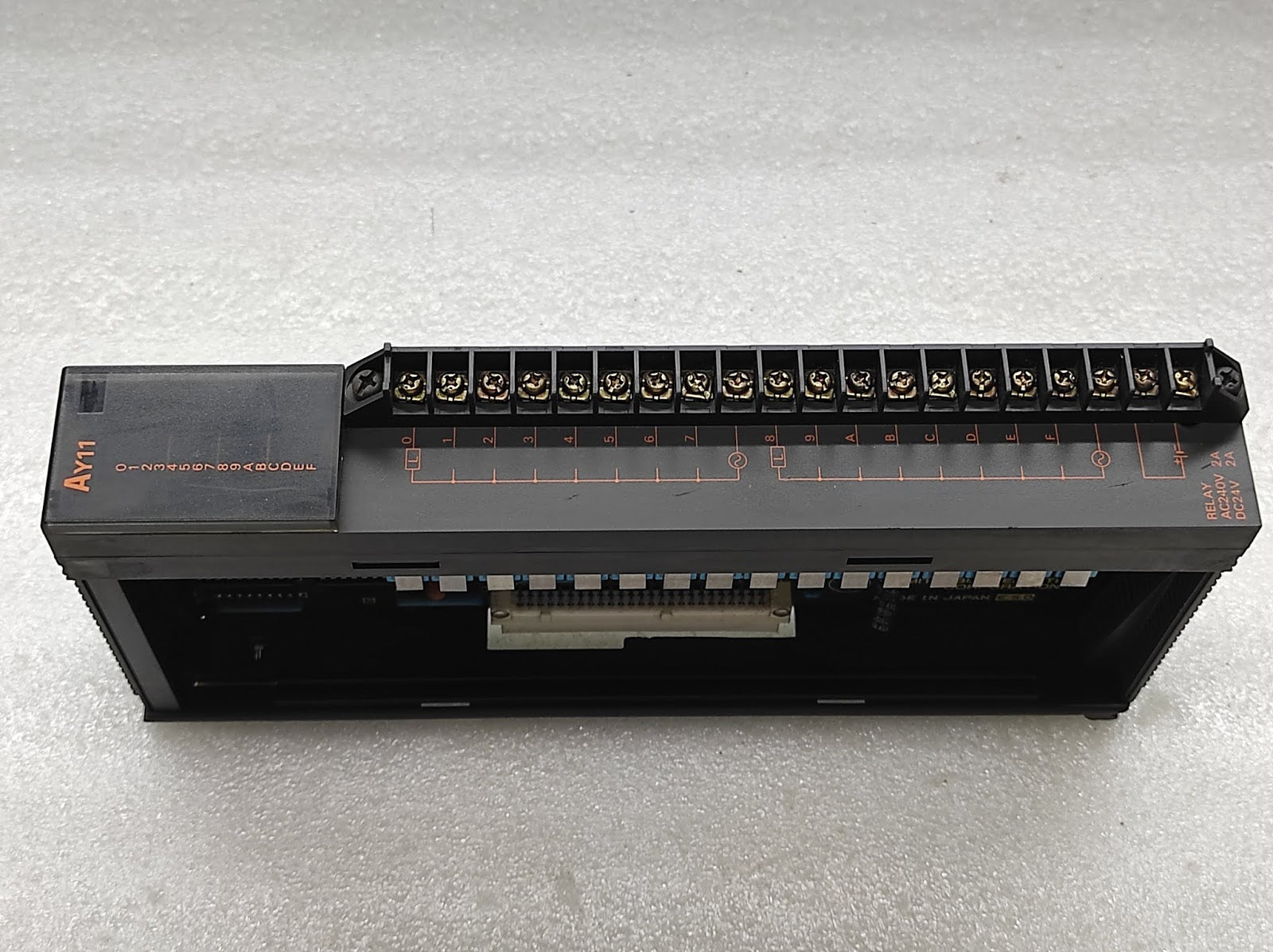 MITSUBISHI MELSEC AY11 PROGRAMMABLE CONTROLLER