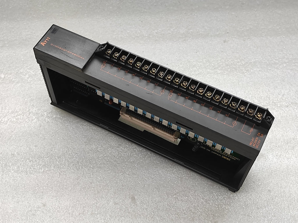 MITSUBISHI MELSEC AY11 PROGRAMMABLE CONTROLLER