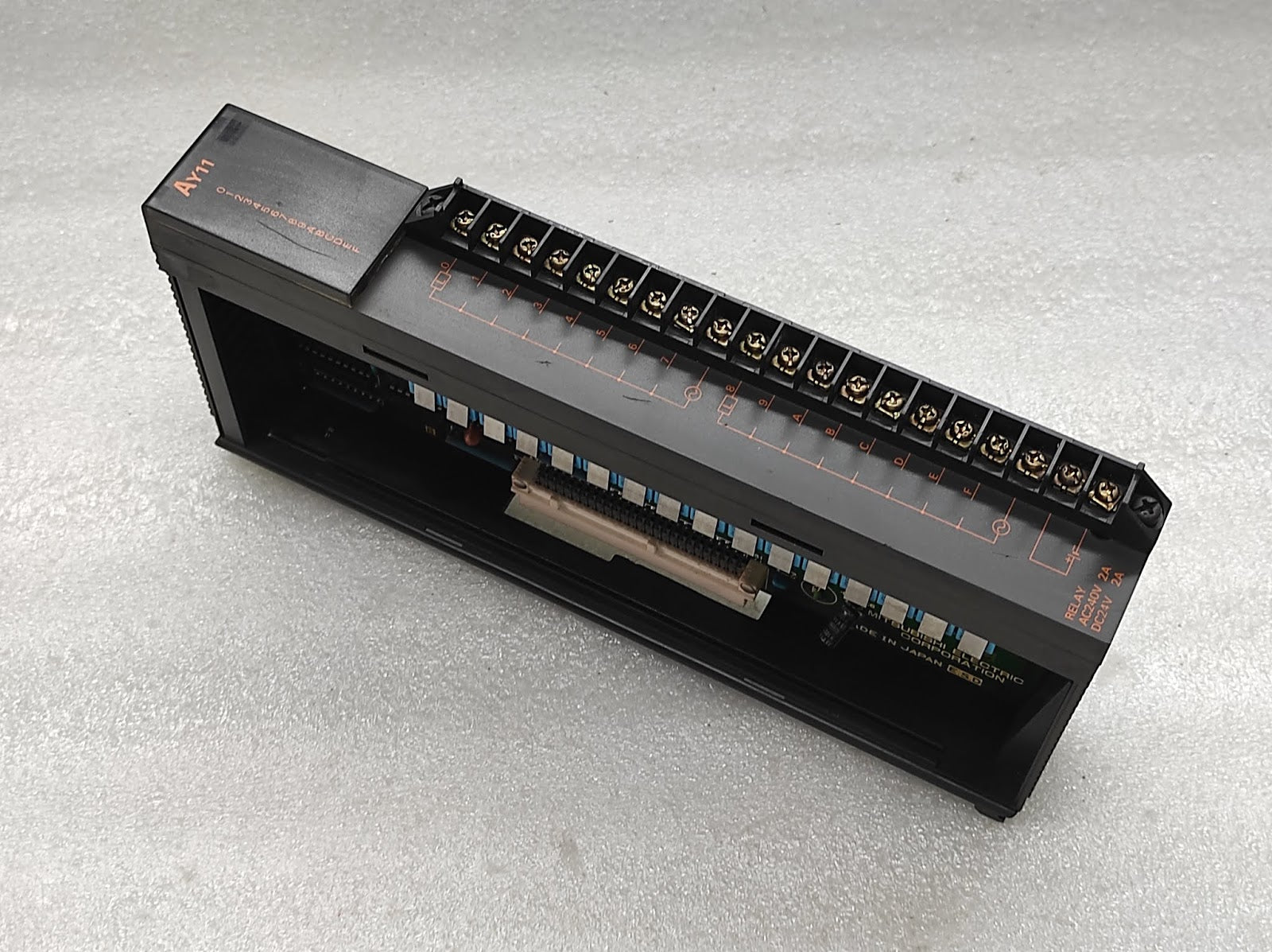 MITSUBISHI MELSEC AY11 PROGRAMMABLE CONTROLLER