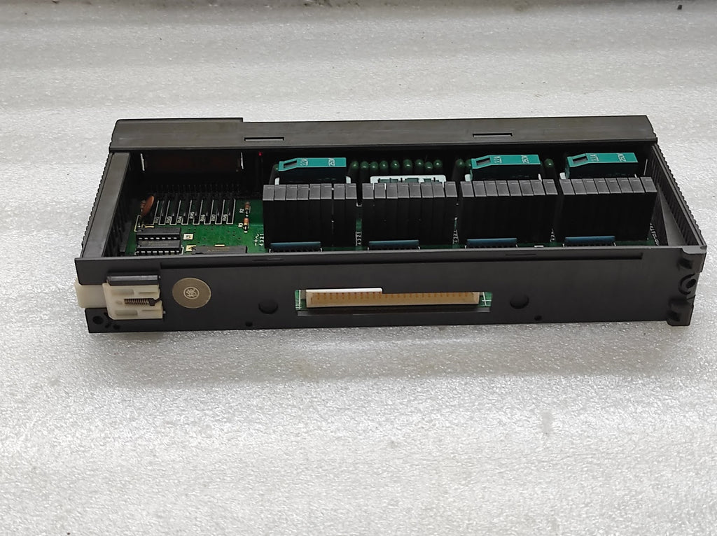 MITSUBISHI MELSEC AY23 PROGRAMMABLE CONTROLLER