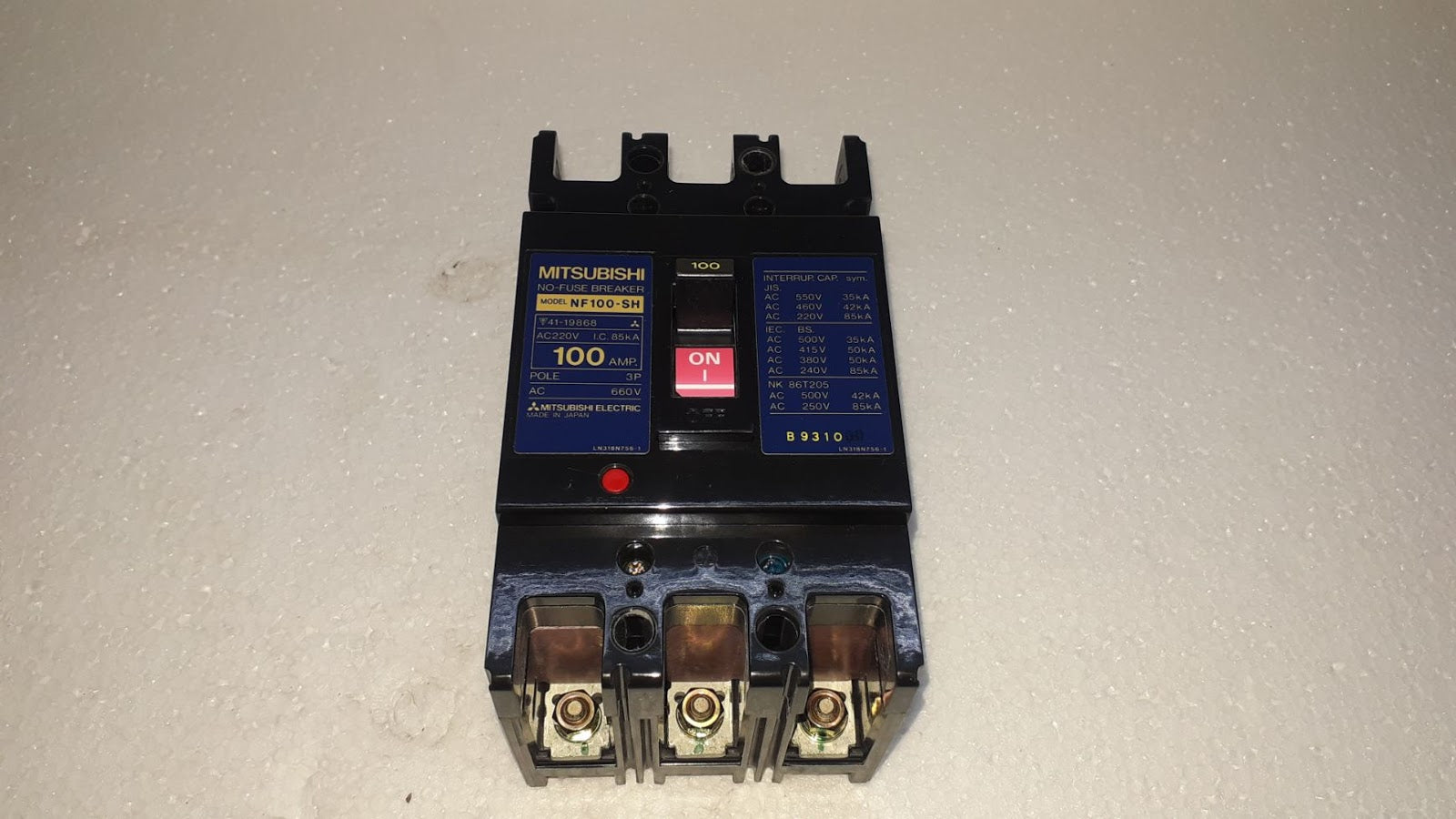 Mitsubishi NF100-SH No Fuse Breaker 100A 3P 660V NF100SH