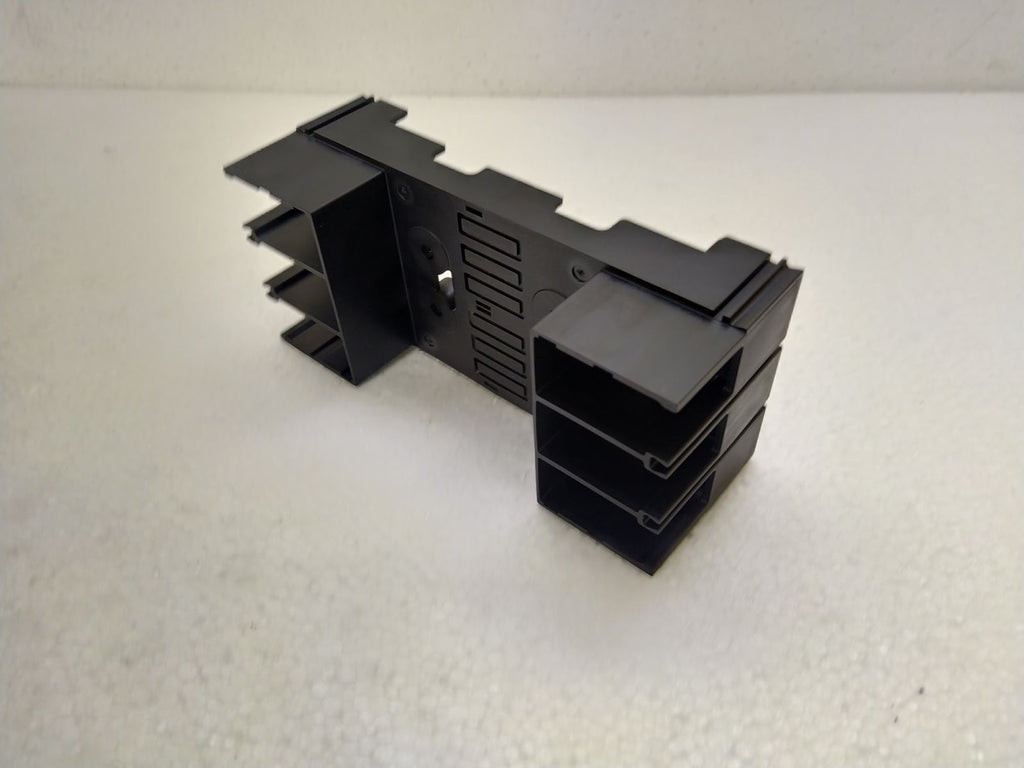 Mitsubishi PM(PLT3T)-05SV3 Terminal Block For Plug IN LNS-2797