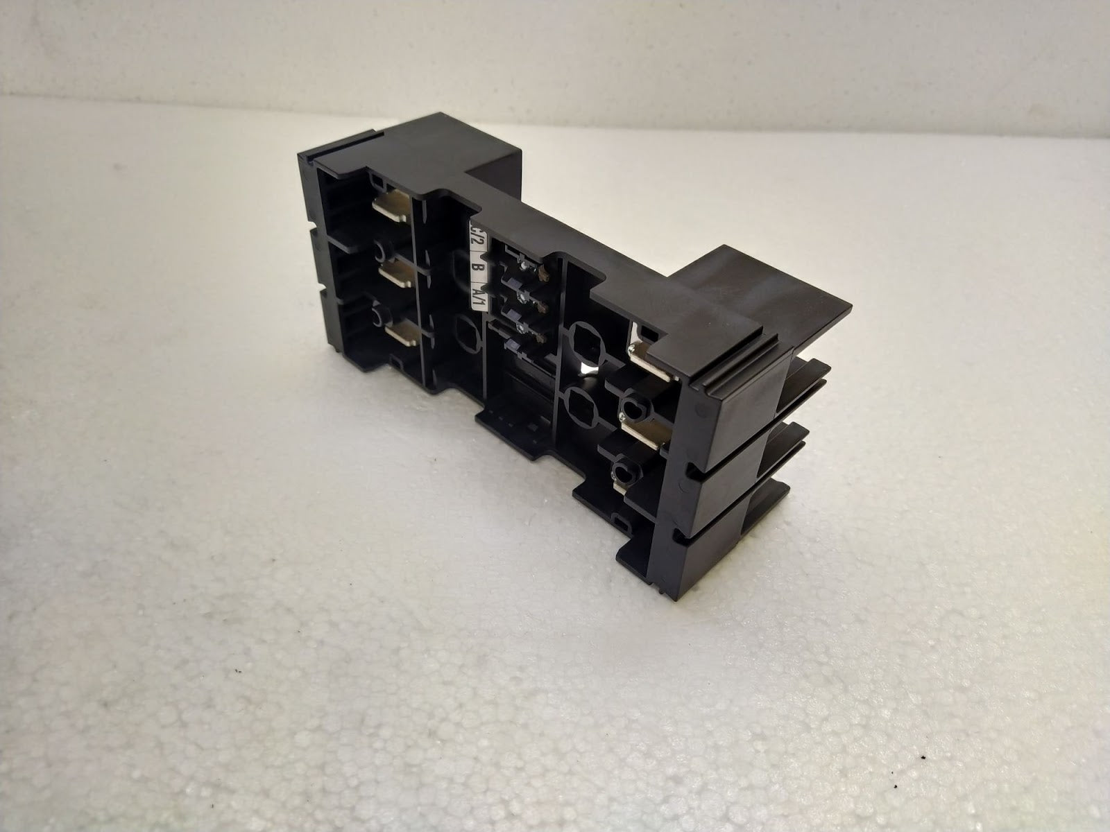 Mitsubishi PM(PLT3T)-05SV3 Terminal Block For Plug IN LNS-2797