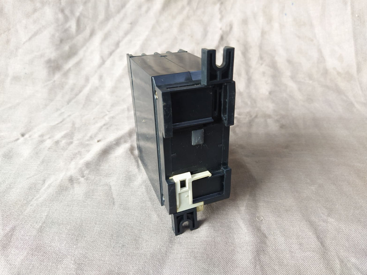 Mitsubishi T-51KAV AC Voltage Transducer T-51K AV