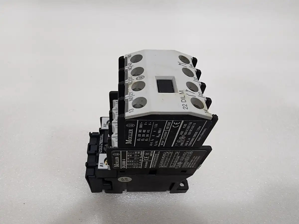 MOELLER DILOOM 4 MAGNETIC CONTACTOR 230-240V 22 DIL M