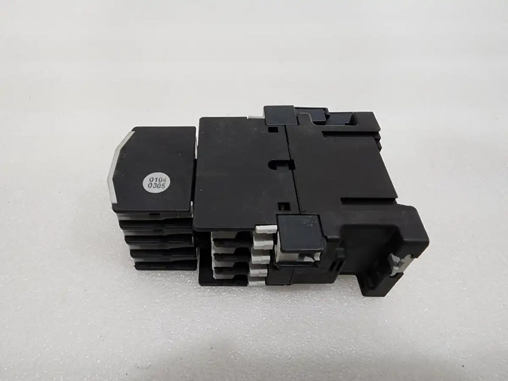 MOELLER DILOOM 4 MAGNETIC CONTACTOR 230-240V 22 DIL M