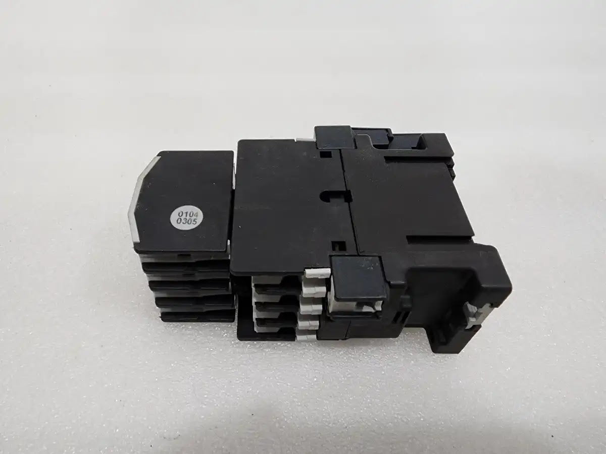 MOELLER DILOOM 4 MAGNETIC CONTACTOR 230-240V 22 DIL M
