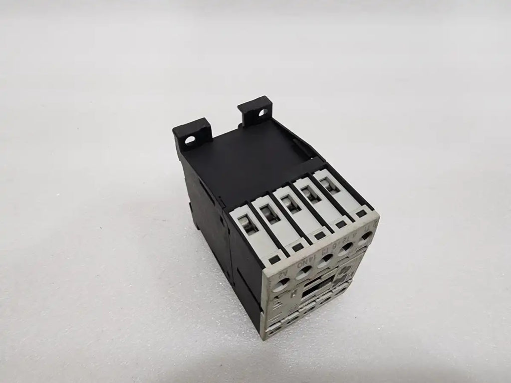 MOELLER DIL M9-10 MAGNETIC CONTACTOR 24V