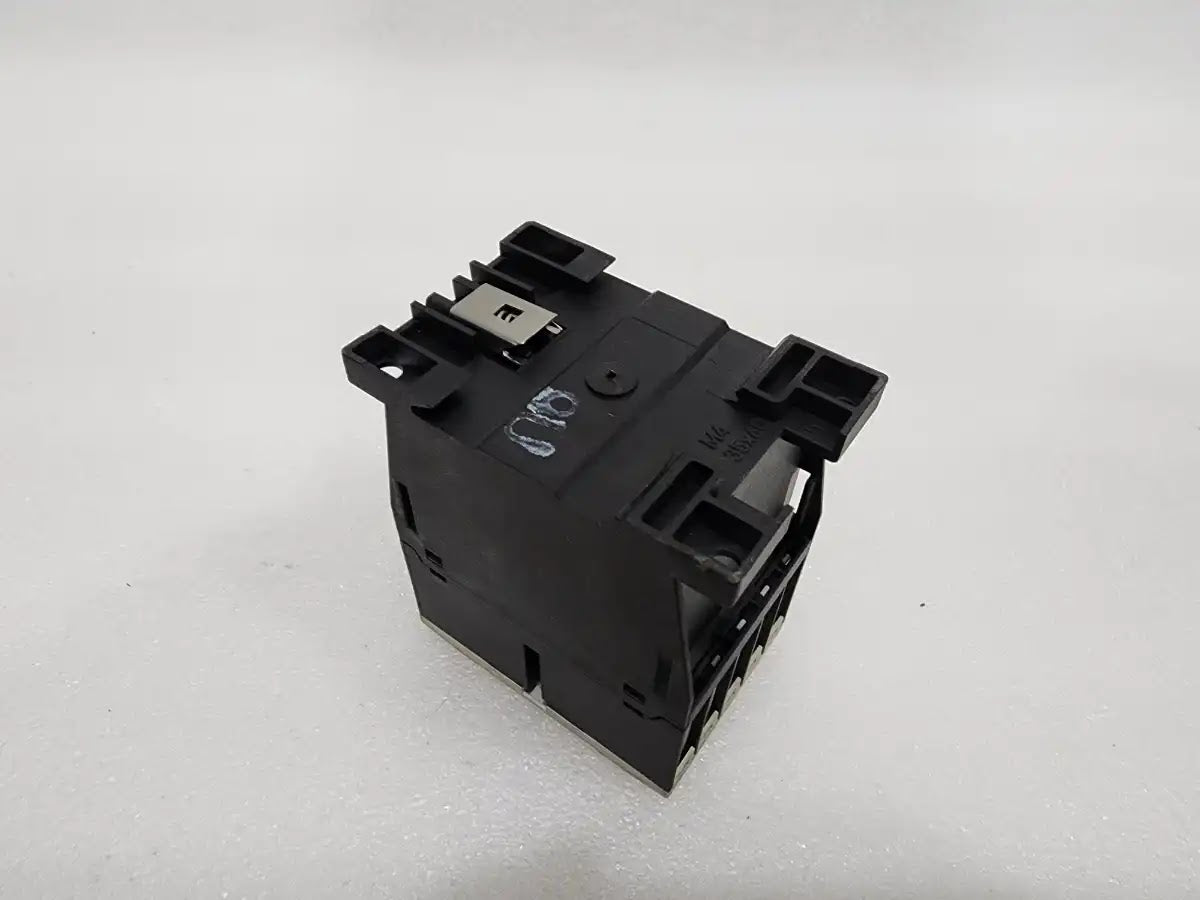 MOELLER DIL M9-10 MAGNETIC CONTACTOR 24V