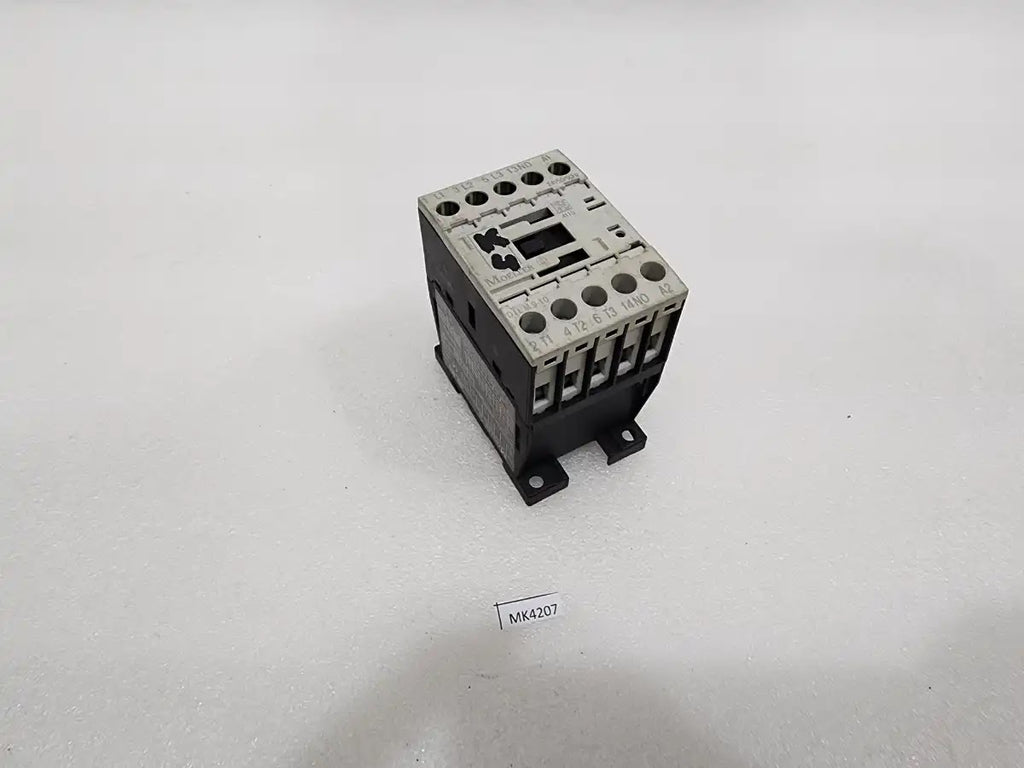 MOELLER DIL M9-10 MAGNETIC CONTACTOR 24V