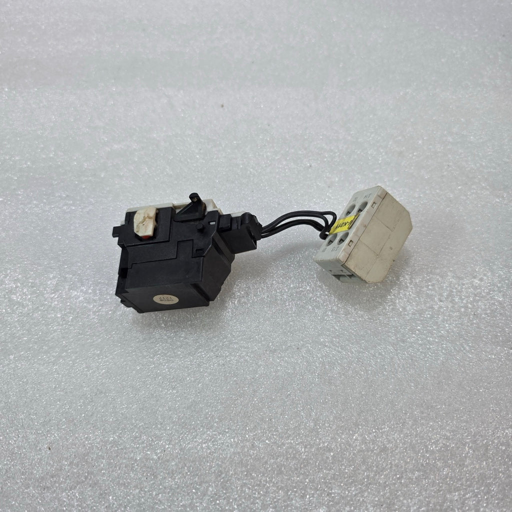 MOELLER NZM1-XUHIV 24V DC UNDERVOLTAGE RELEASE FOR NZM1 CIRCUIT BREAKER
