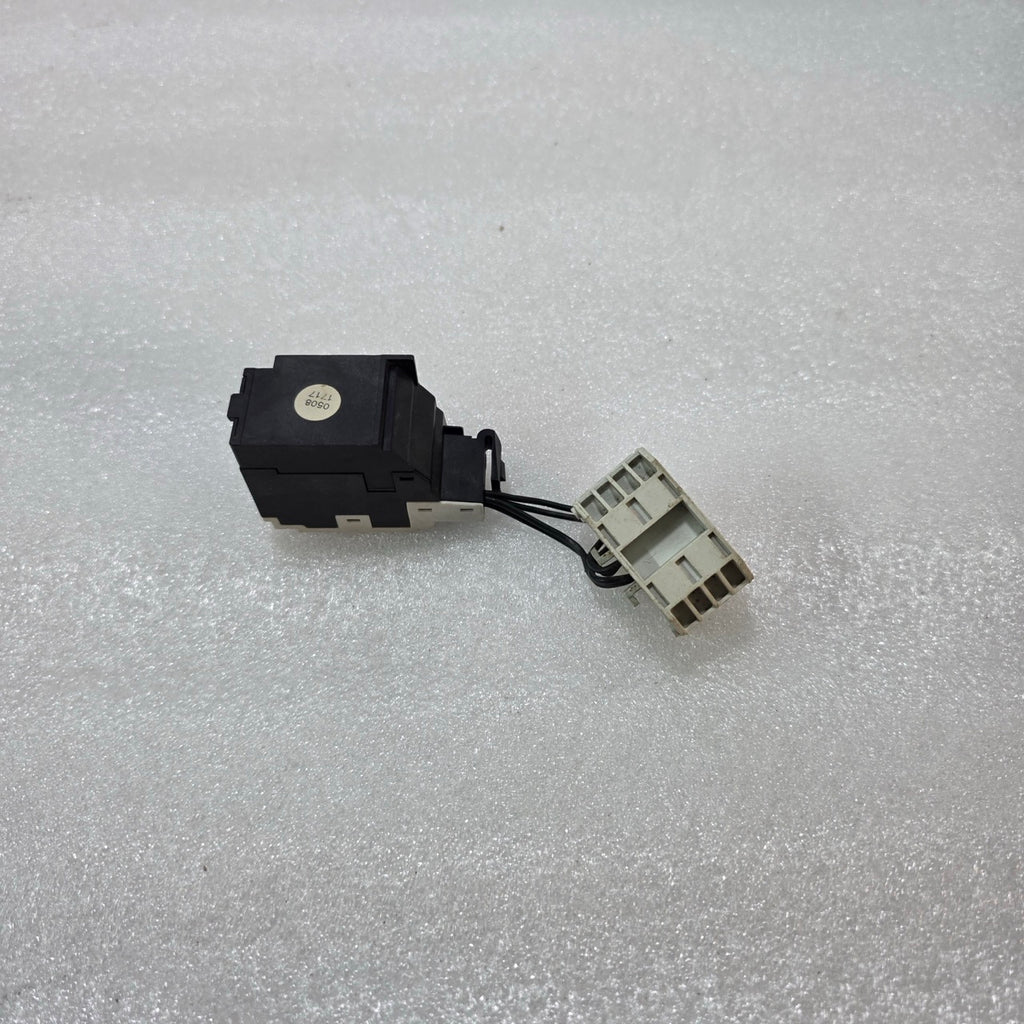 MOELLER NZM1-XUHIV 24V DC UNDERVOLTAGE RELEASE FOR NZM1 CIRCUIT BREAKER