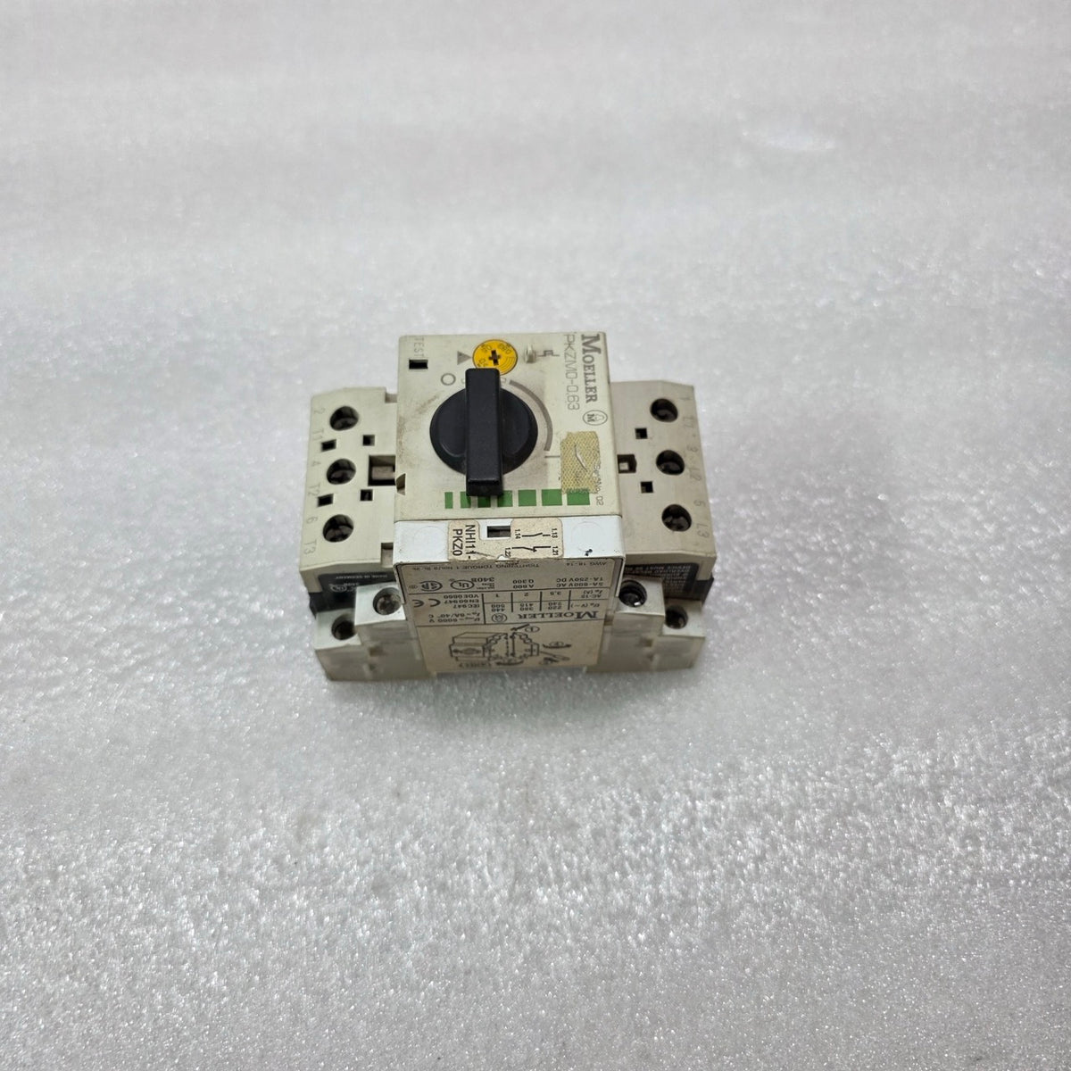 MOELLER PKZM0-0.63 MOTOR PROTECTIVE CIRCUIT BREAKER 0.4-0.63A WITH NHI11-PKZ0 AU