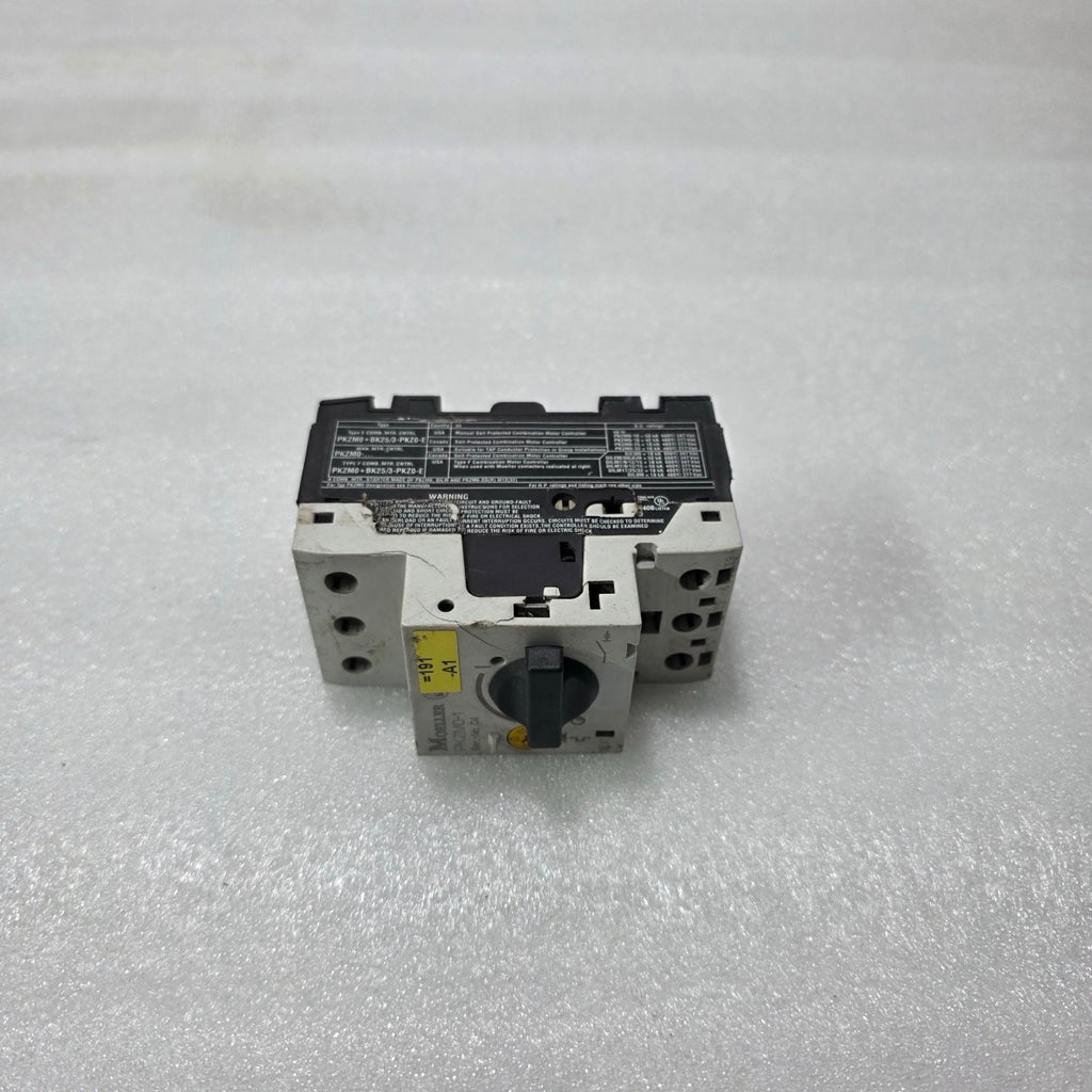 MOELLER PKZM0-1 MOTOR PROTECTION CIRCUIT BREAKER 0.63–1A MANUAL MOTOR STARTER