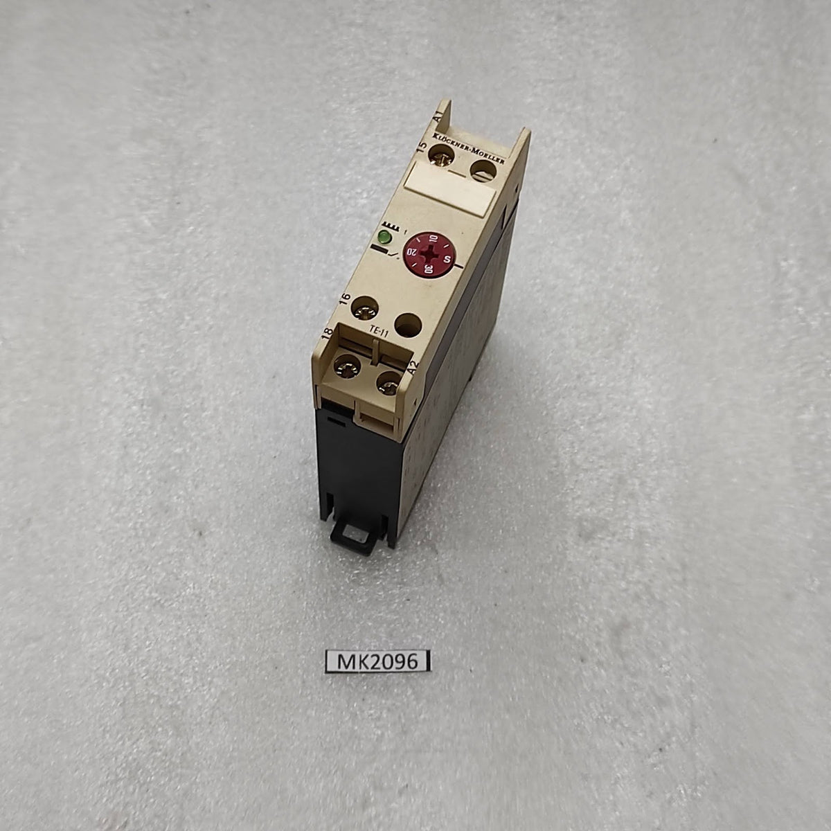 MOELLER TE 11-30 TIME DELAY RELAY 1.5-30SEC 208-250VAC