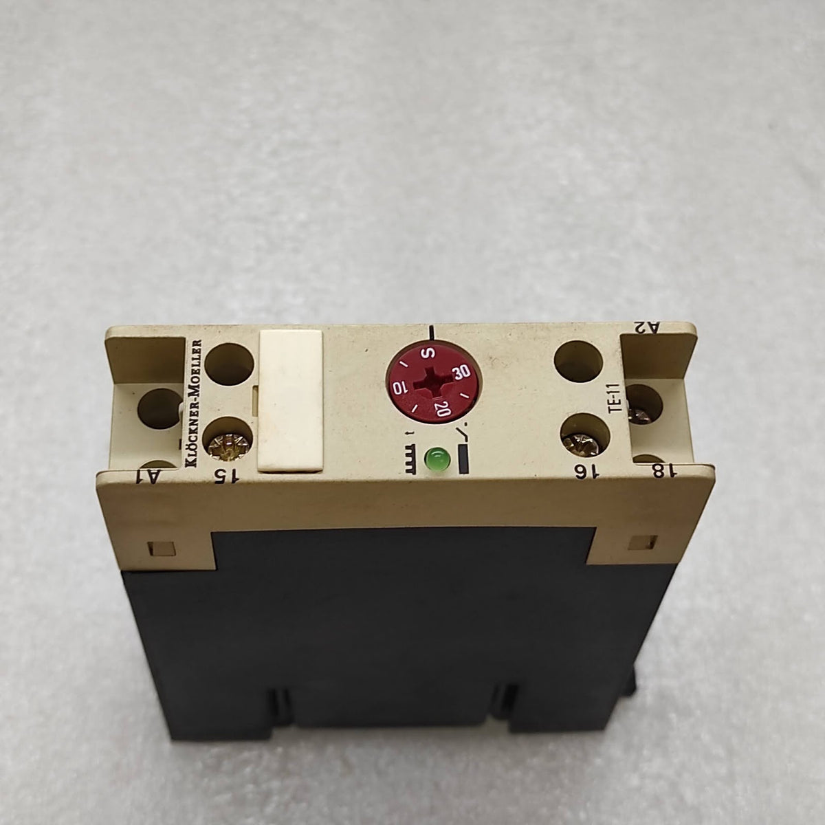 MOELLER TE 11-30 TIME DELAY RELAY 1.5-30SEC 208-250VAC
