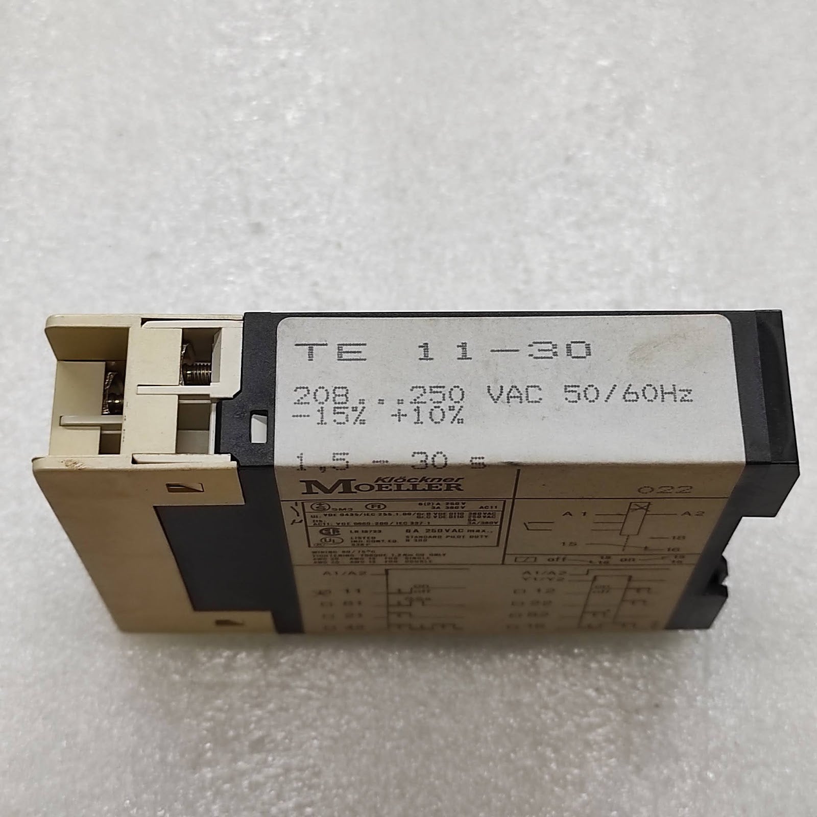 MOELLER TE 11-30 TIME DELAY RELAY 1.5-30SEC 208-250VAC