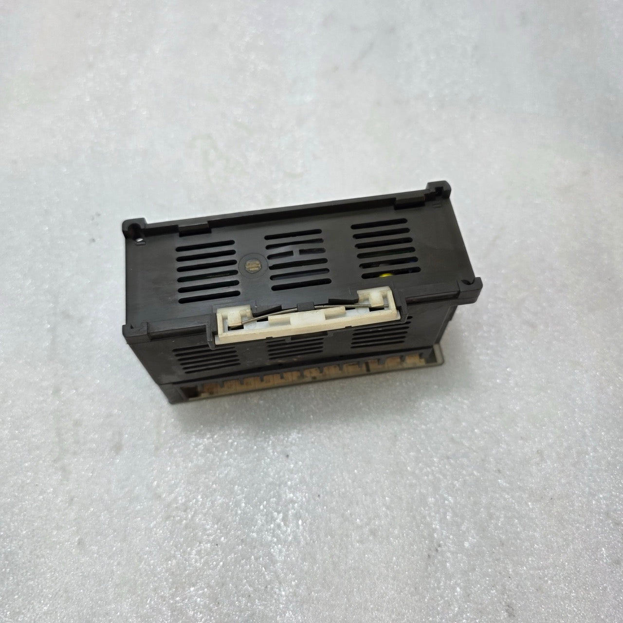 MITSUBISHI AJ55TB2-8R I/O LINK REMOTE UNIT – 8 RELAY OUTPUTS, DC24V / AC240V 2A