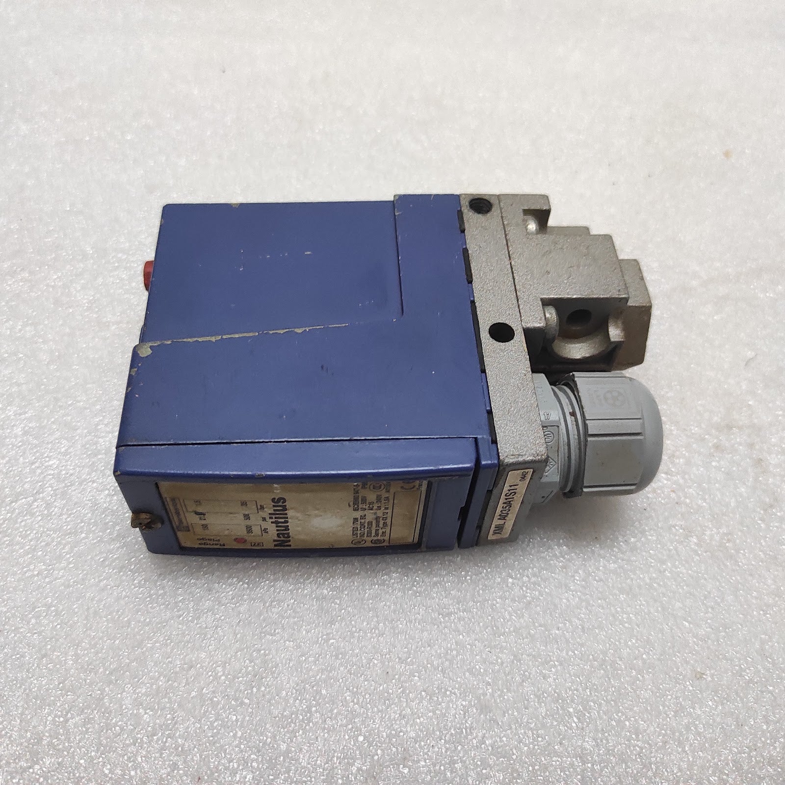 NAUTILUS XMLA035A1S11 PRESSURE SWITCH XML A035A1S11