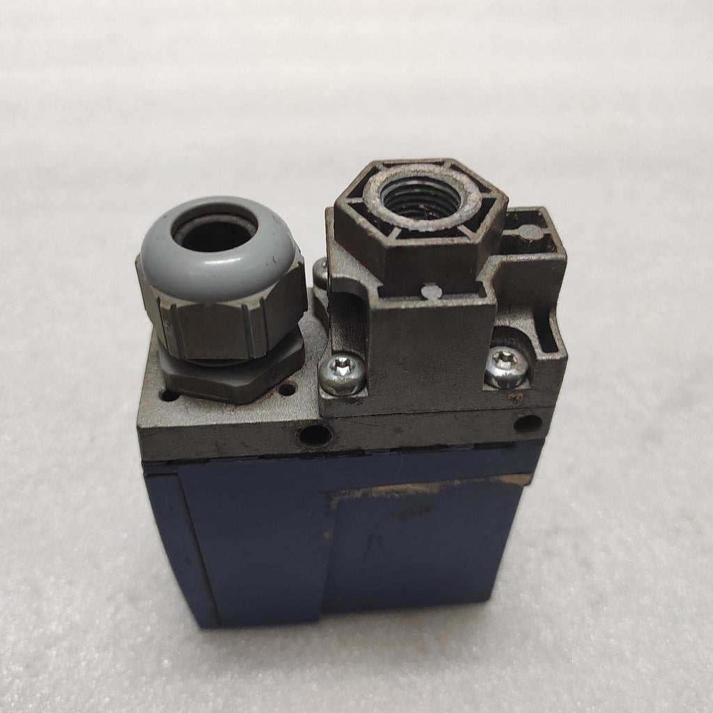 NAUTILUS XMLA035A1S11 PRESSURE SWITCH XML A035A1S11