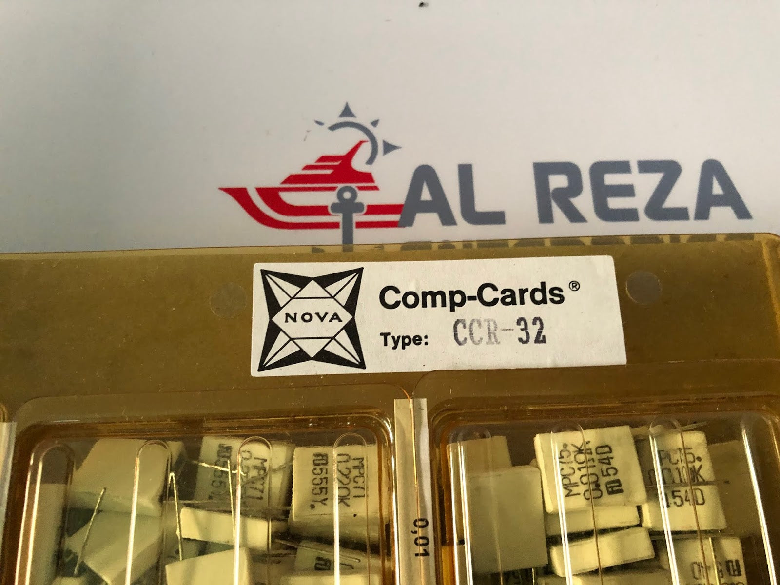 NOVA CCR-32 COMP-CARDS LOW OHM METAL BAND RESISTORS