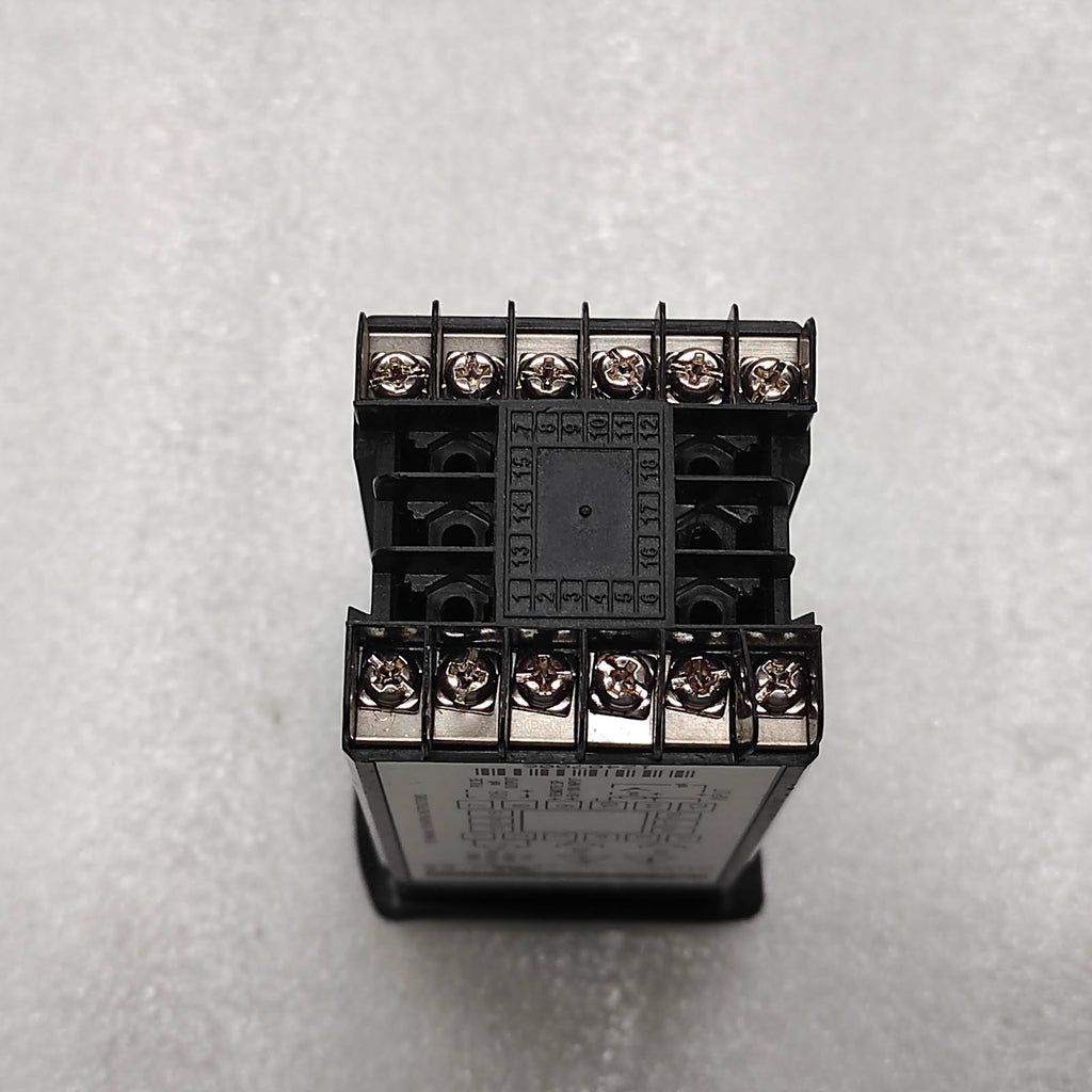 NOVUS N1100 UNIVERSAL CONTROLLER 100-240VAC