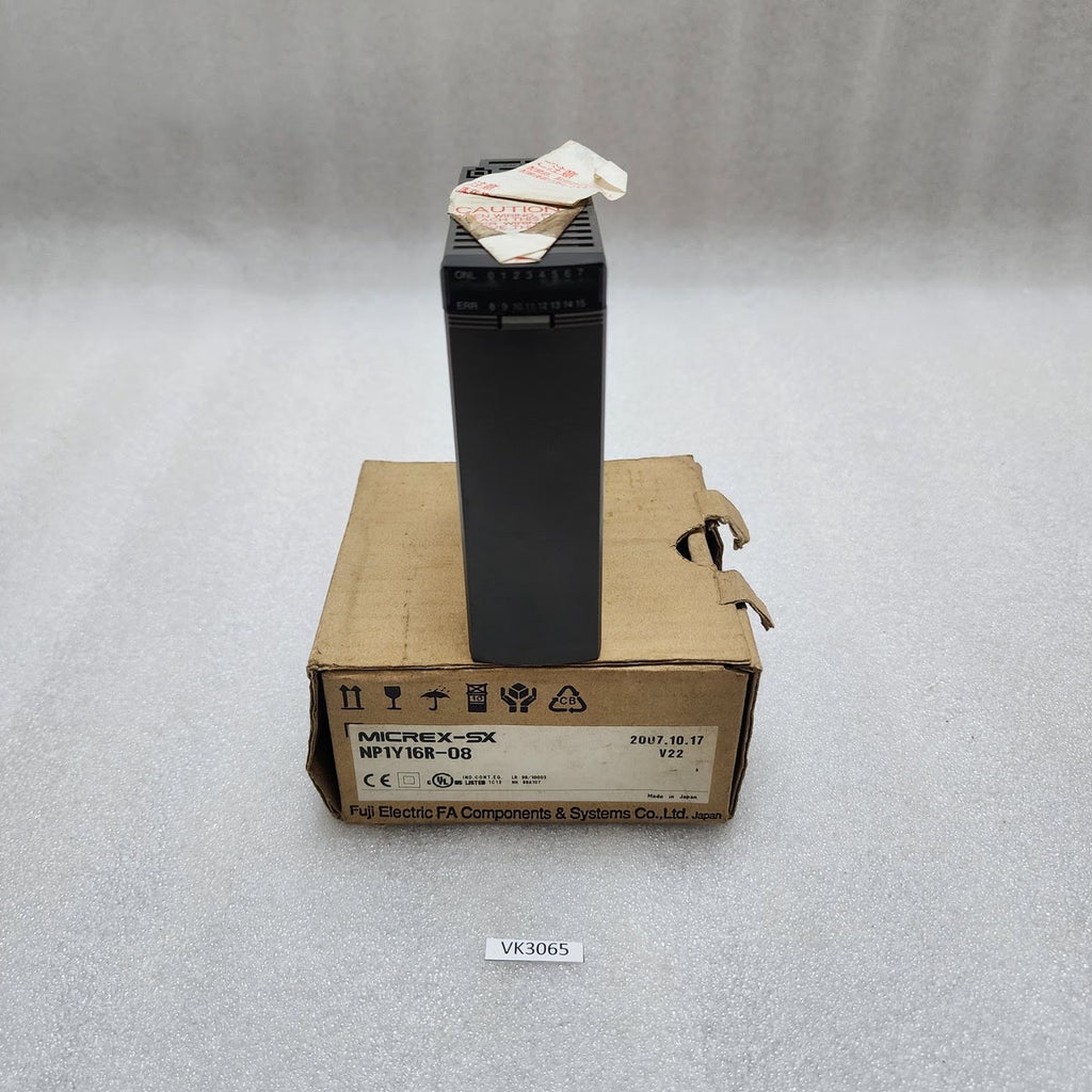FUJI ELECTRIC NP1Y16R-08 DIGITAL OUTPUT MODULE