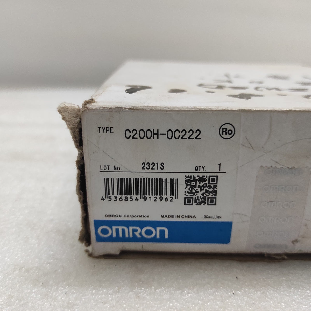 OMRON C200H-OC222 OUTPUT UNIT