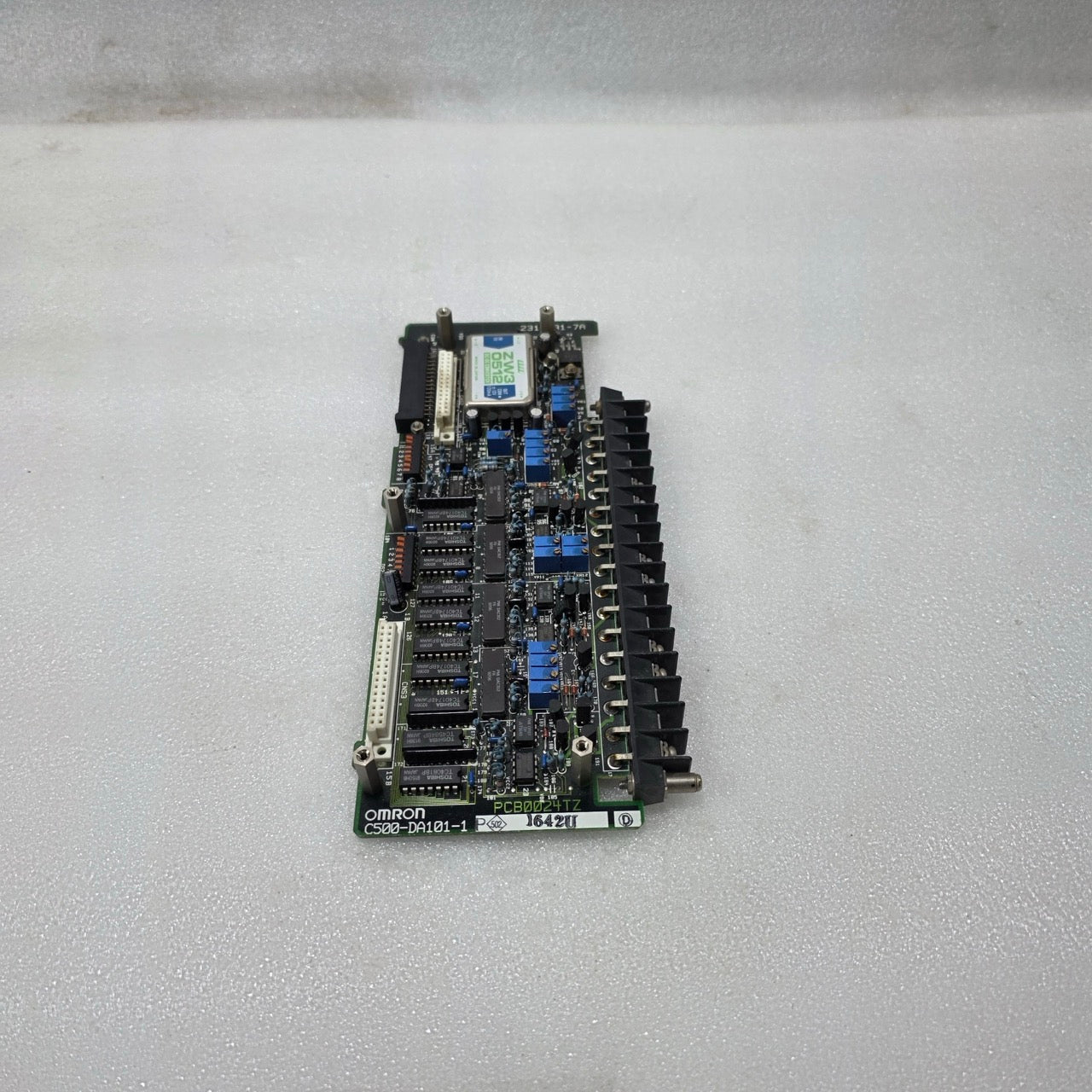 OMRON C500-DA101-1 PCB0024TZ PLC OUTPUT MODULE BOARD | 2314631-7A