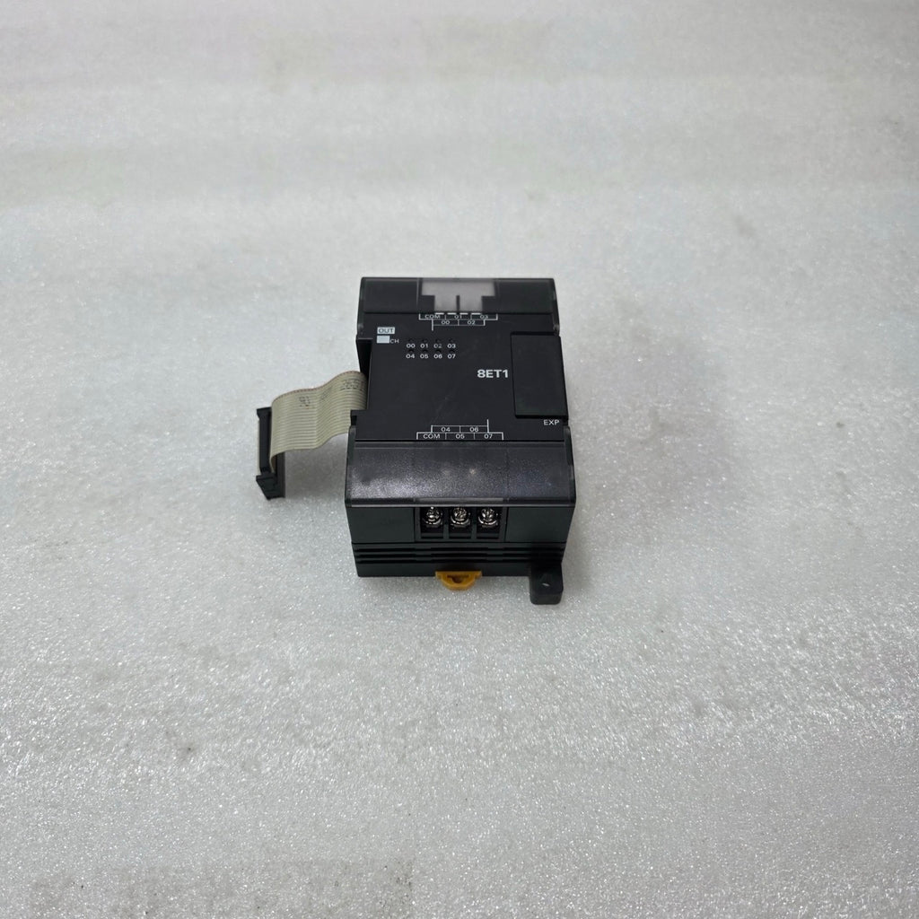 OMRON CP1W-8ET1 PLC OUTPUT UNIT TRANSISTOR OUTPUT MODULE 8 POINT CP1 SERIES
