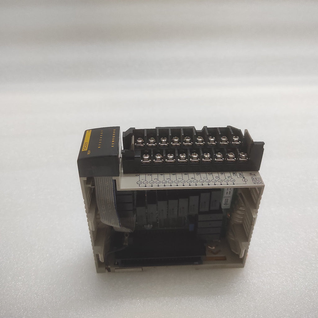 OMRON CQM1-OC222 OUTPUT UNIT