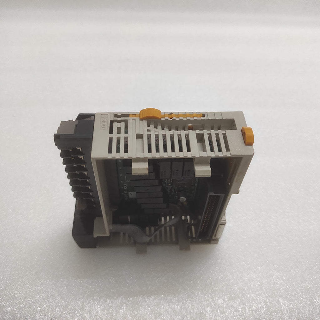 OMRON CQM1-OC222 OUTPUT UNIT