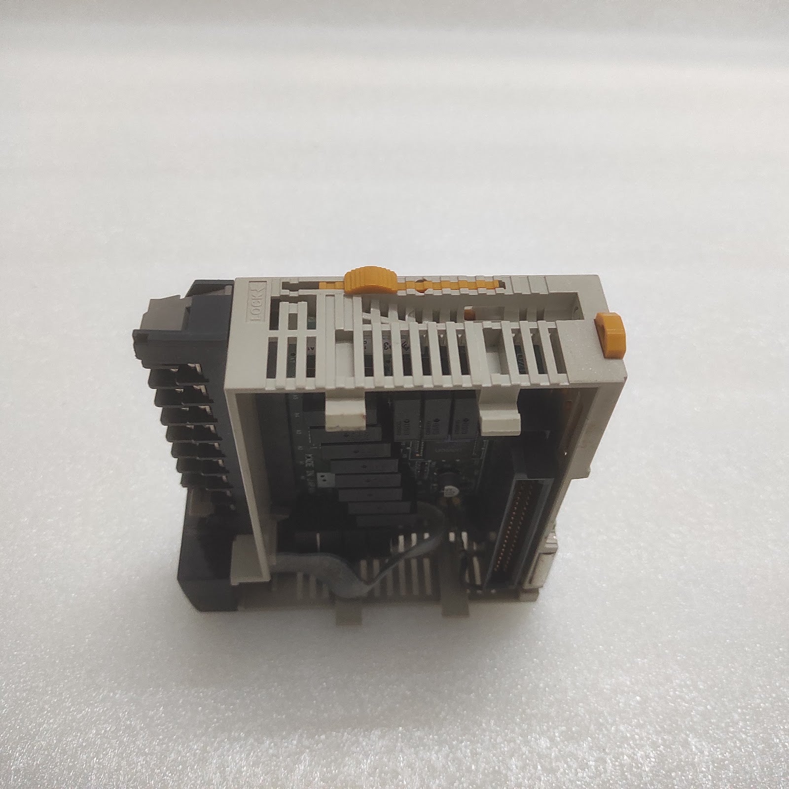 OMRON CQM1-OC222 OUTPUT UNIT