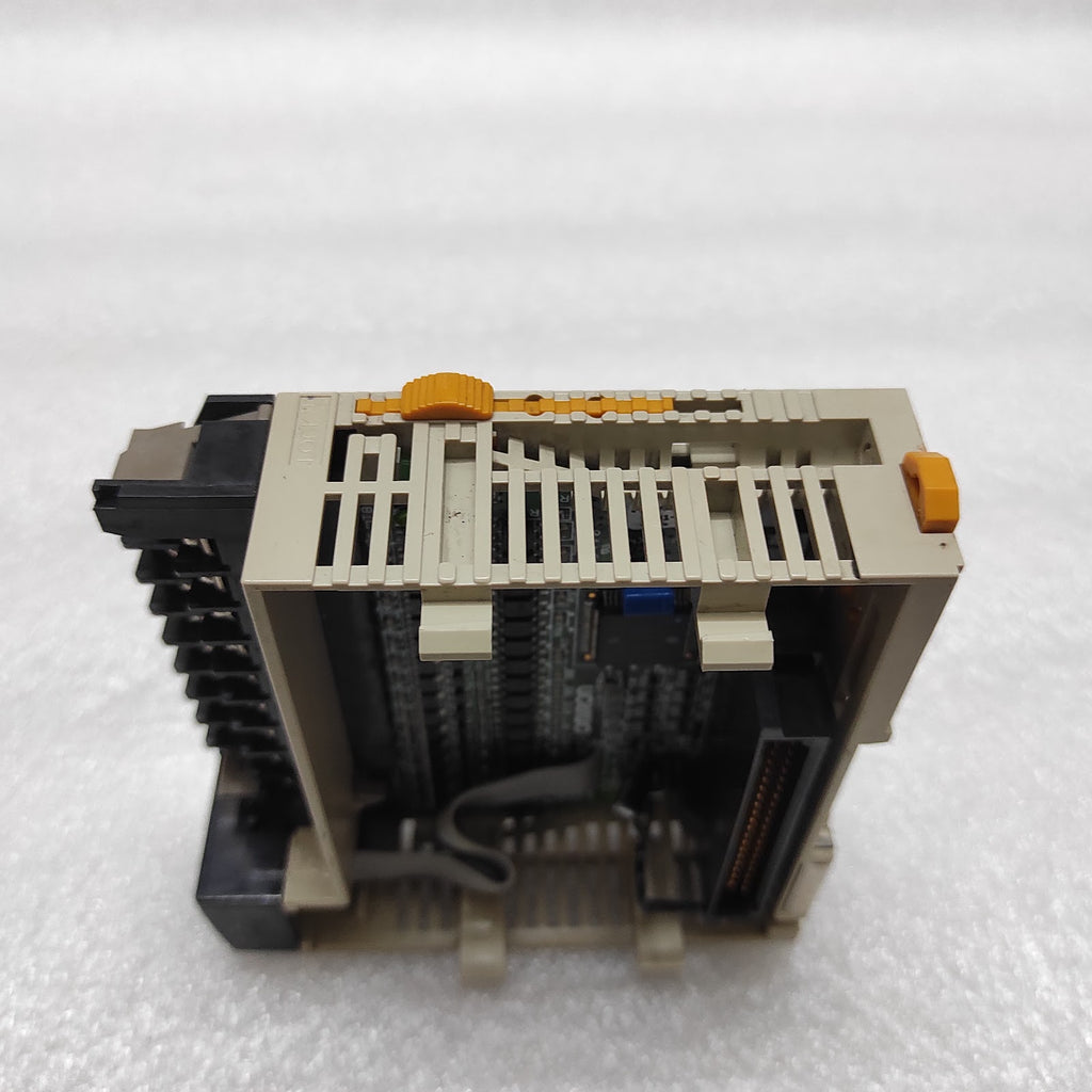 OMRON CQM1-OD214 OUTPUT UNIT