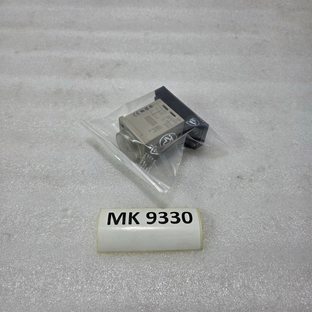 OMRON H3CR-A8 ANALOG TIMER RELAY | MULTI-RANGE TIME DELAY 100–240VAC / 100–125VD