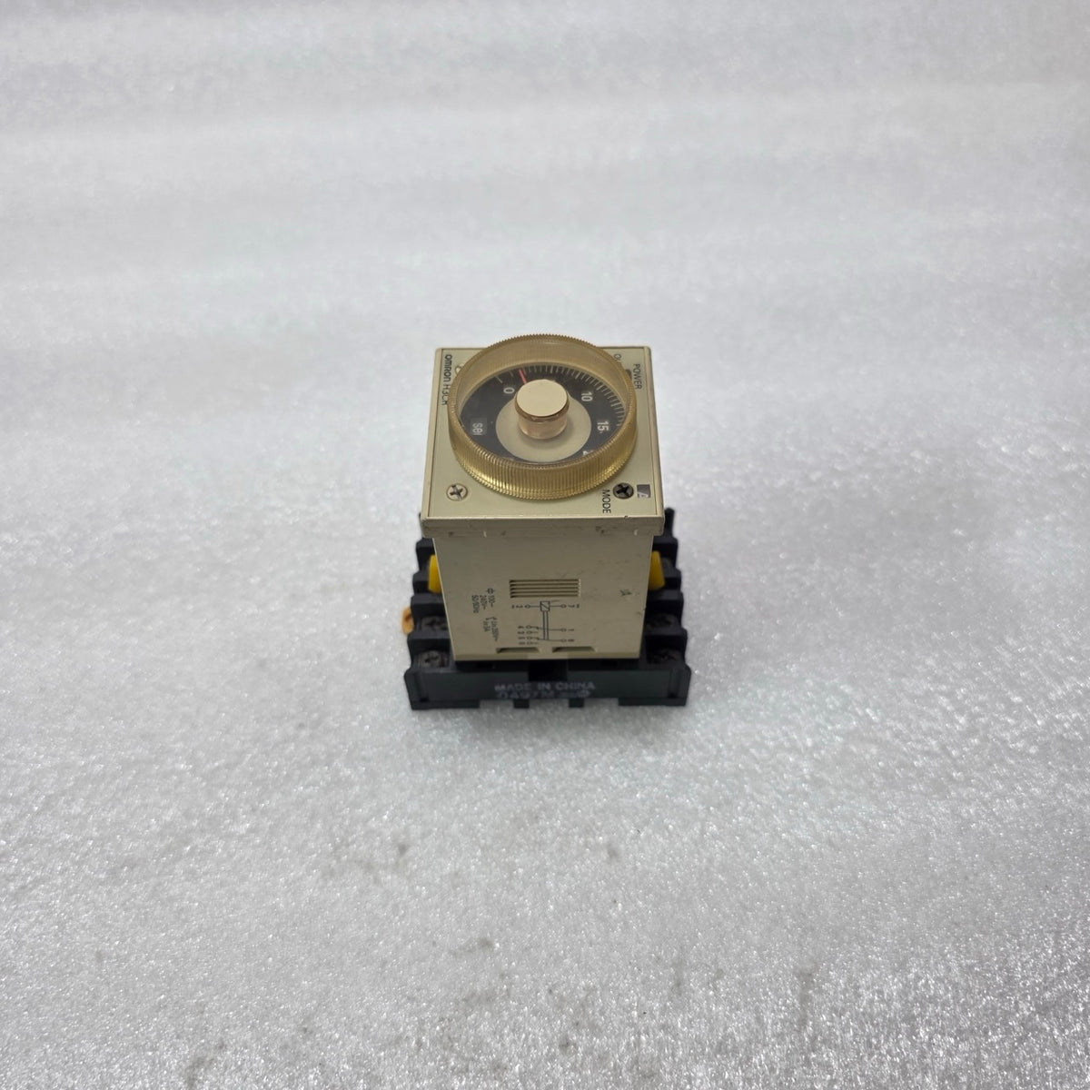 OMRON H3CR-A8 TIMER 100-240VAC 50/60Hz CONTACT 5A 250VAC