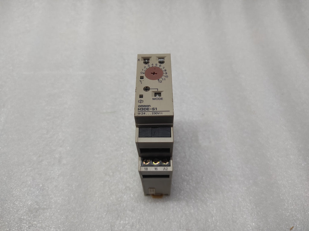 OMRON H3DE-S1 MULTIFUNCTION TIMER 24-230VAC/DC