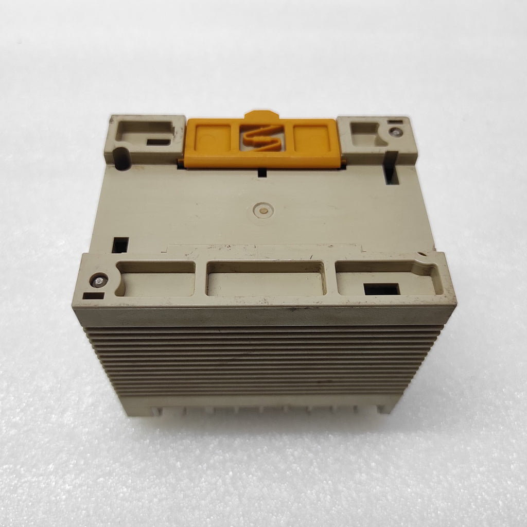 OMRON SP10-DR-A PROGRAMMABLE CONTROLLER 100-240VAC