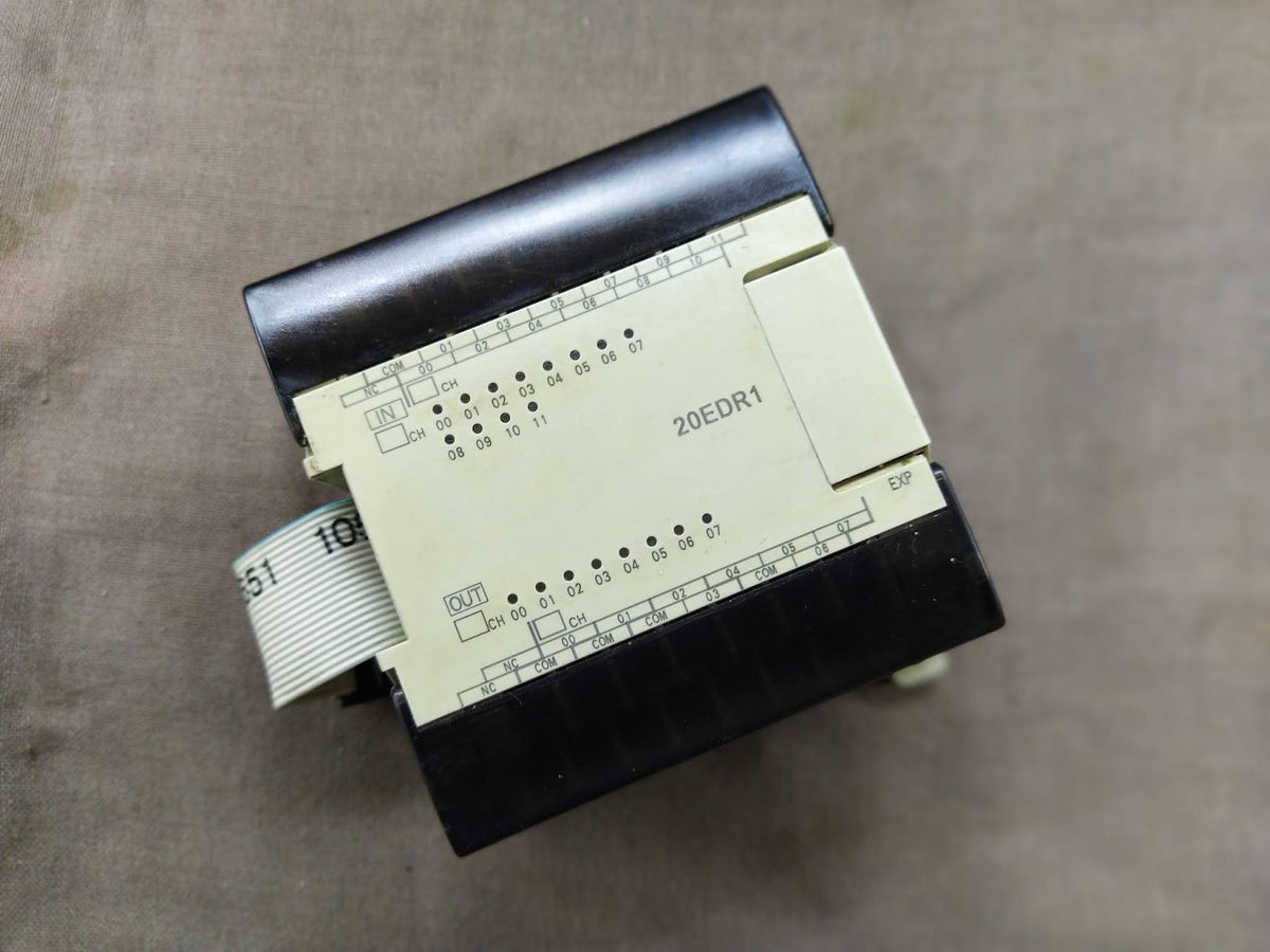 Omron CPM1A-20EDR1 I/O Module Micro Programmable Interface Controller 24 VDC 5 m