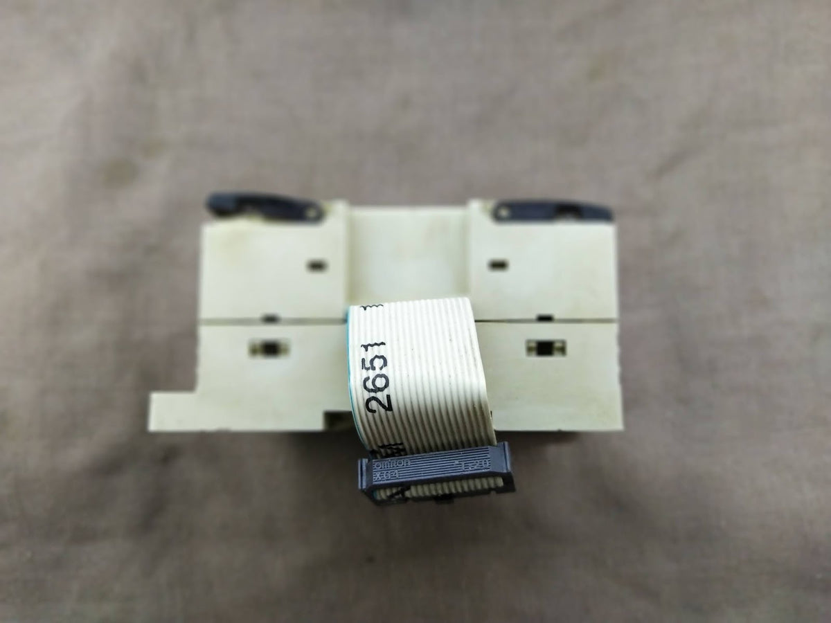Omron CPM1A-20EDR1 I/O Module Micro Programmable Interface Controller 24 VDC 5 m