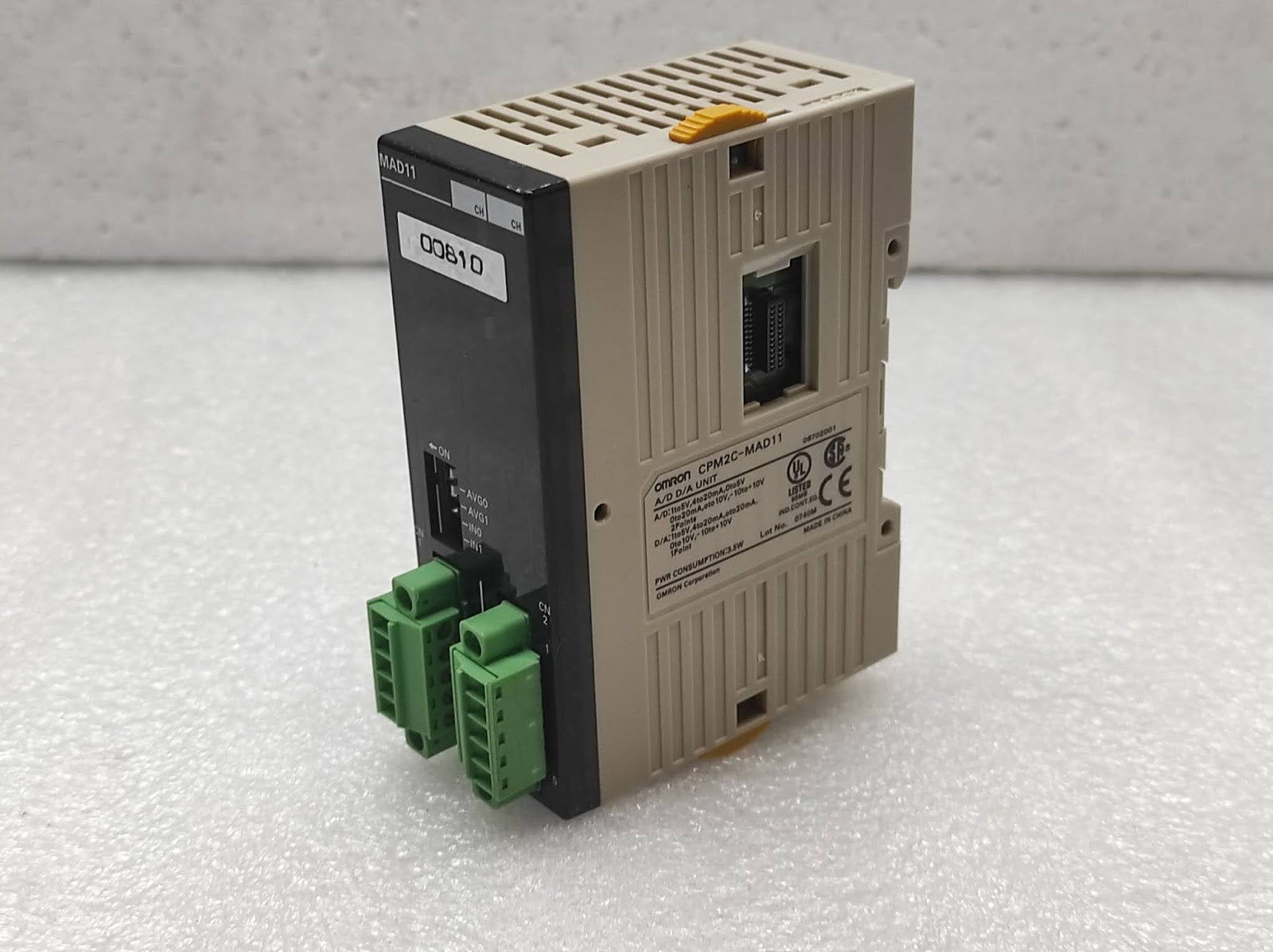 Omron CPM2C-MAD11 A/D D/A Unit
